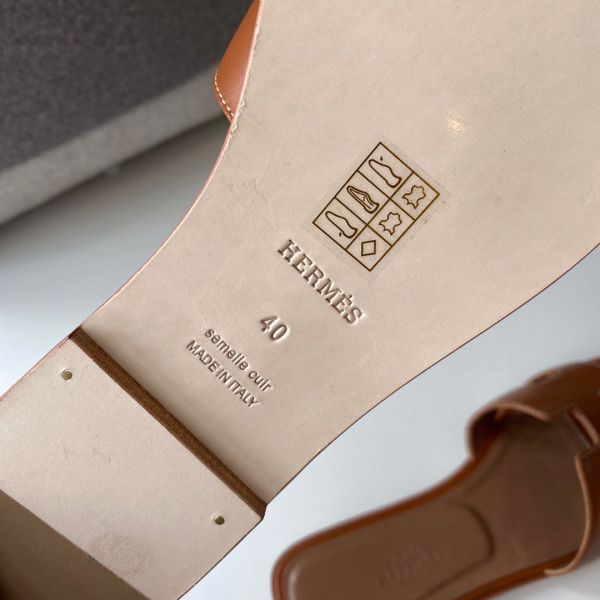 HERM Oran Slide Sandals In Gold Swift Calfskin