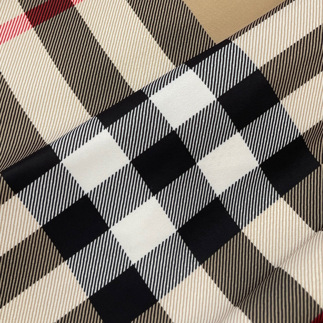 Burberry Short Pants