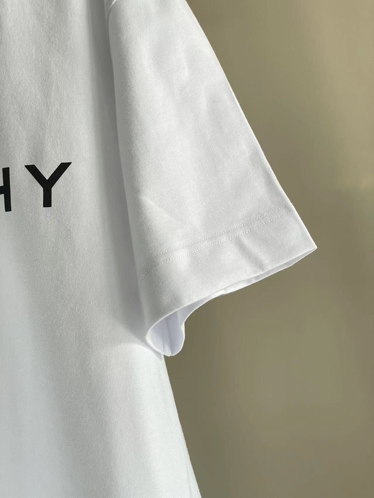 Givenchy T-shirt