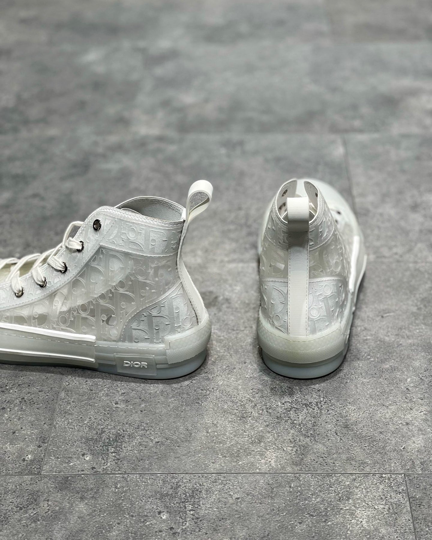 DIO Sneakers