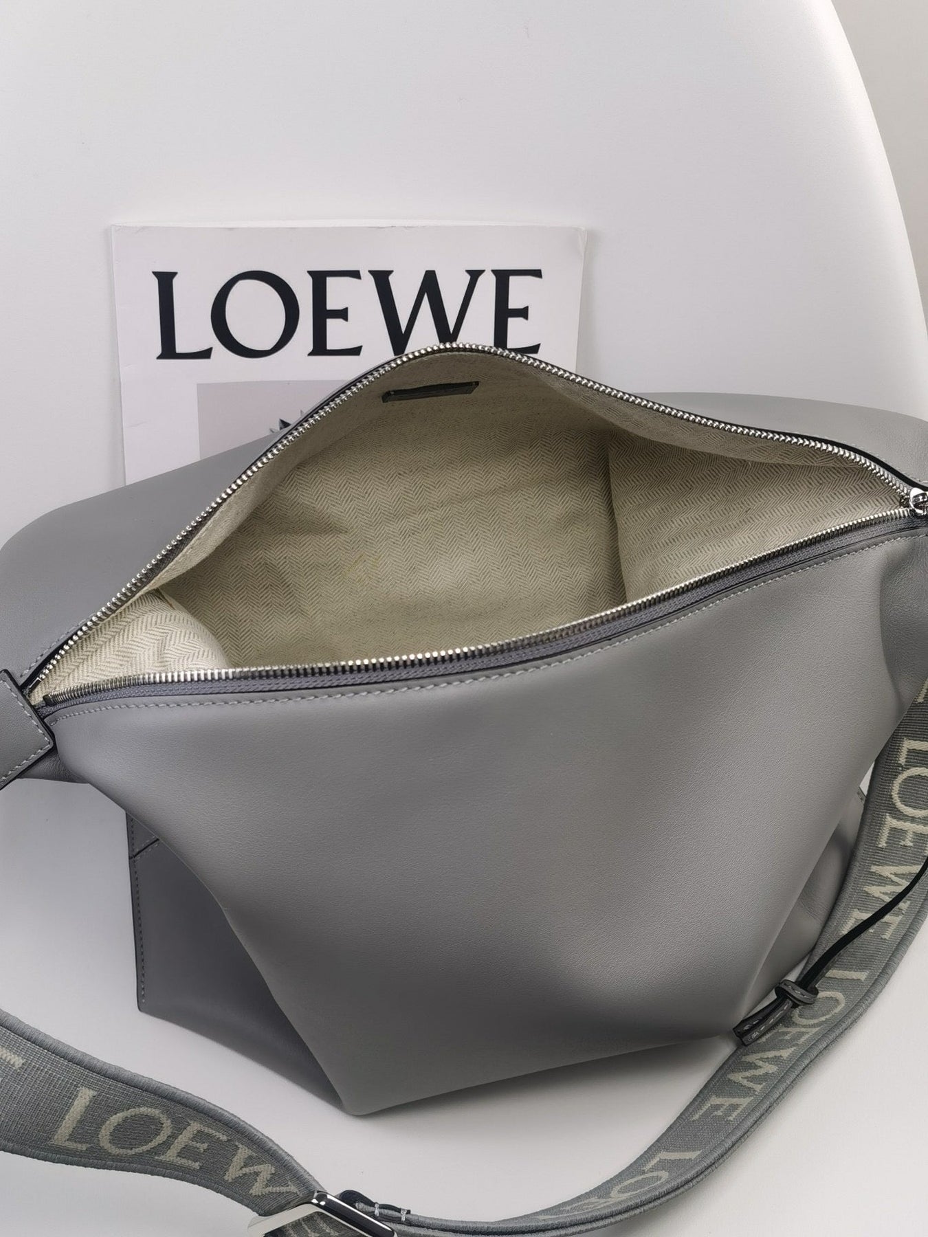 LO Messenger Bag