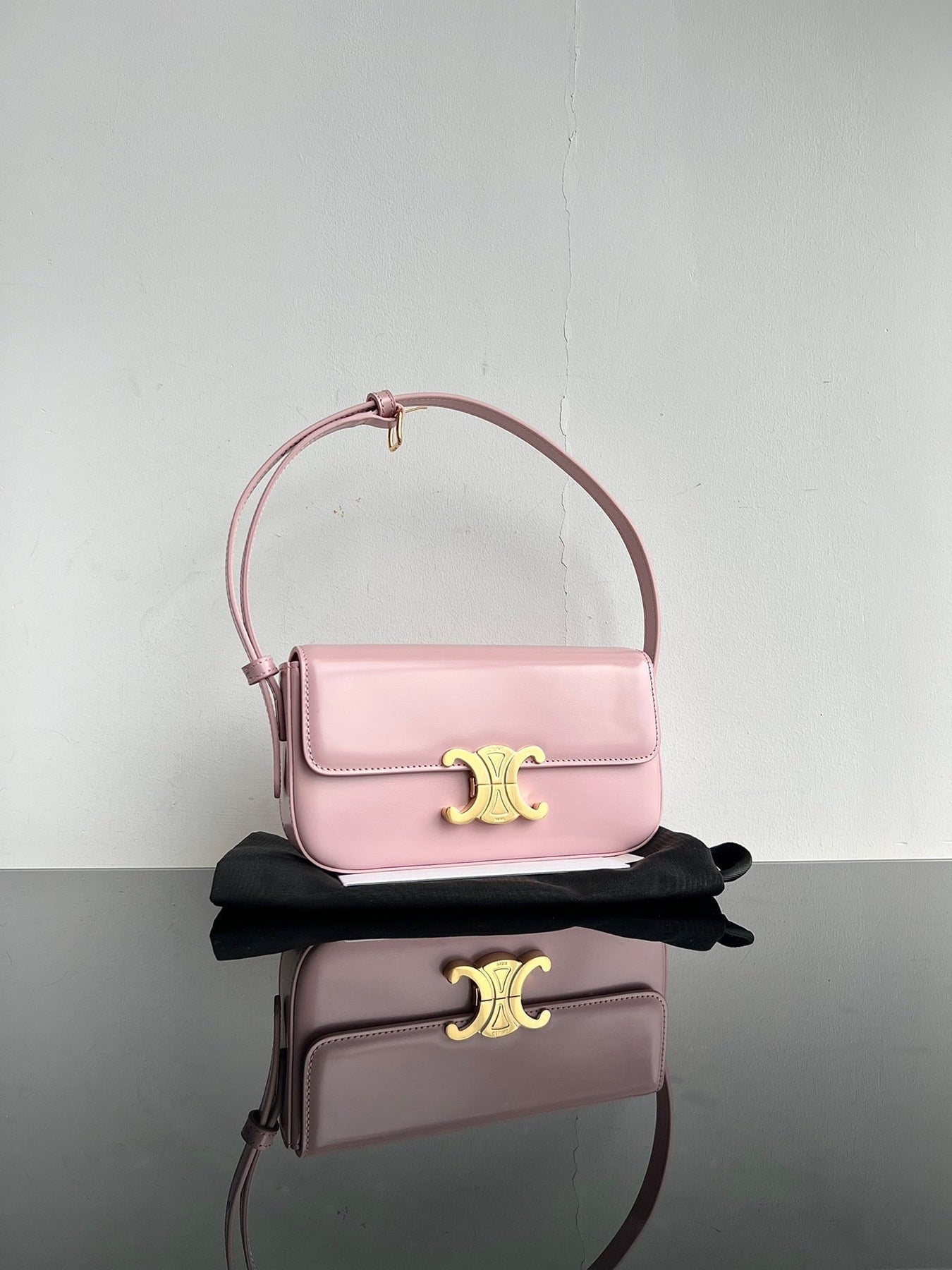 CEL Triomphe Hobo