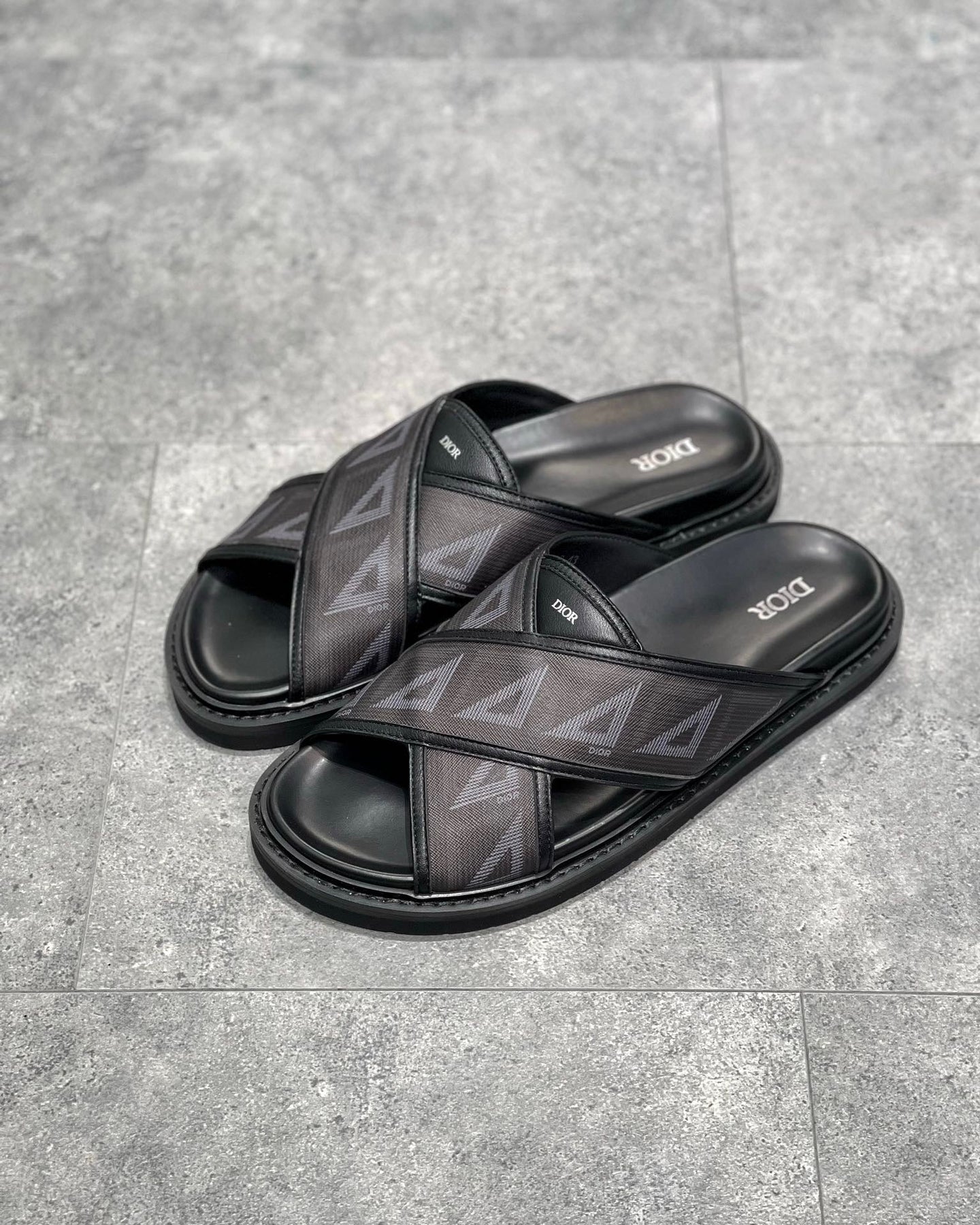 DIO Sneakers