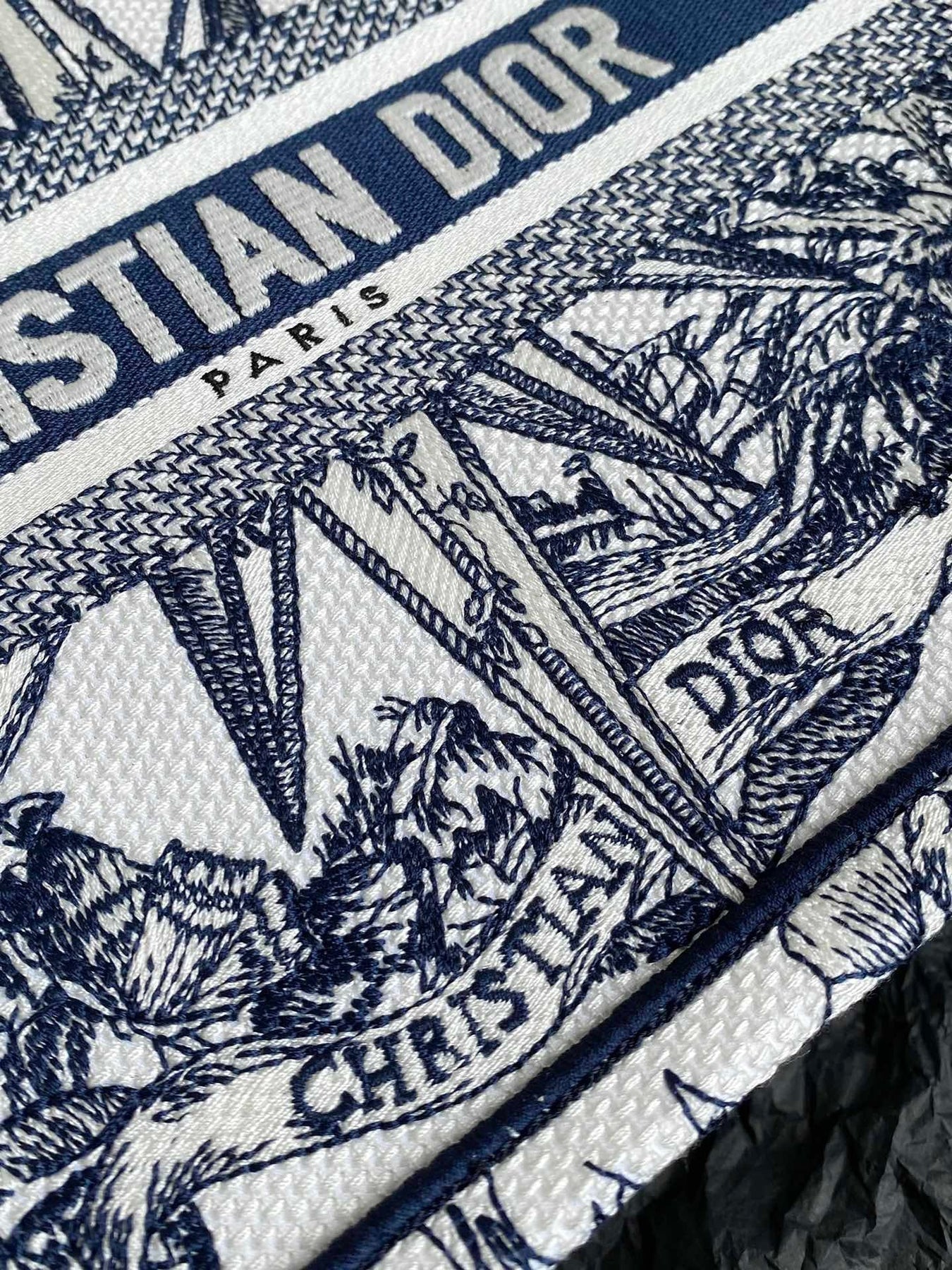 DIO BookTote (Small)