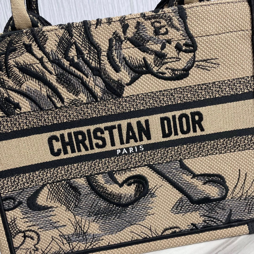 DIO BookTote