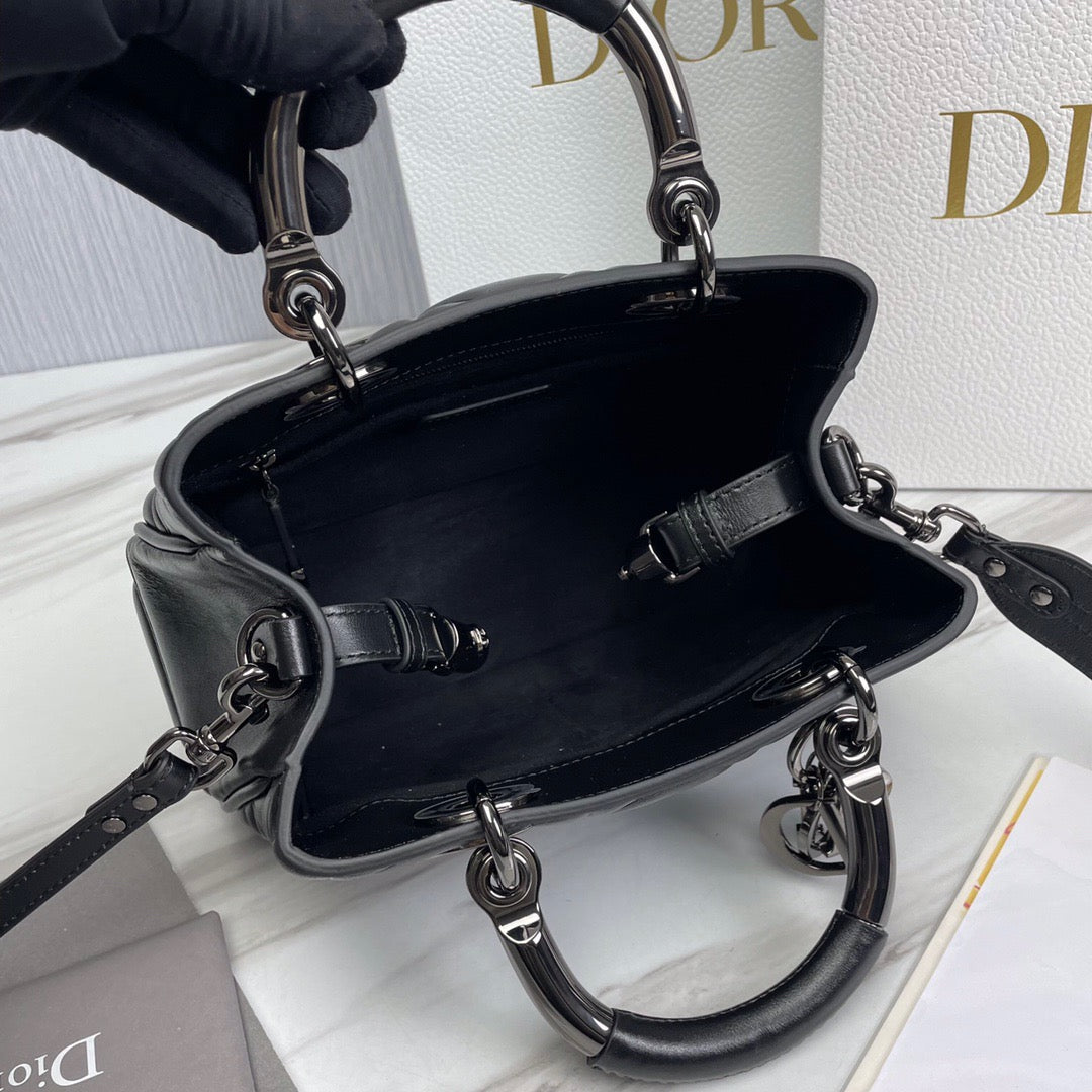DIO handbag