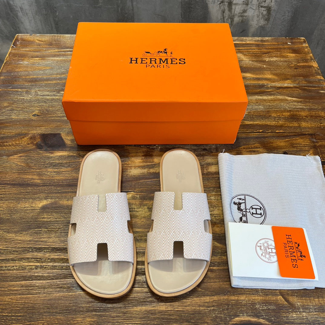 HERM Sandal
