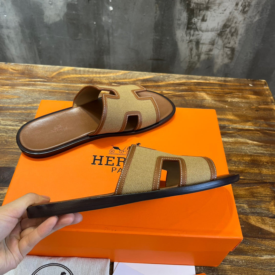 HERM Sandal