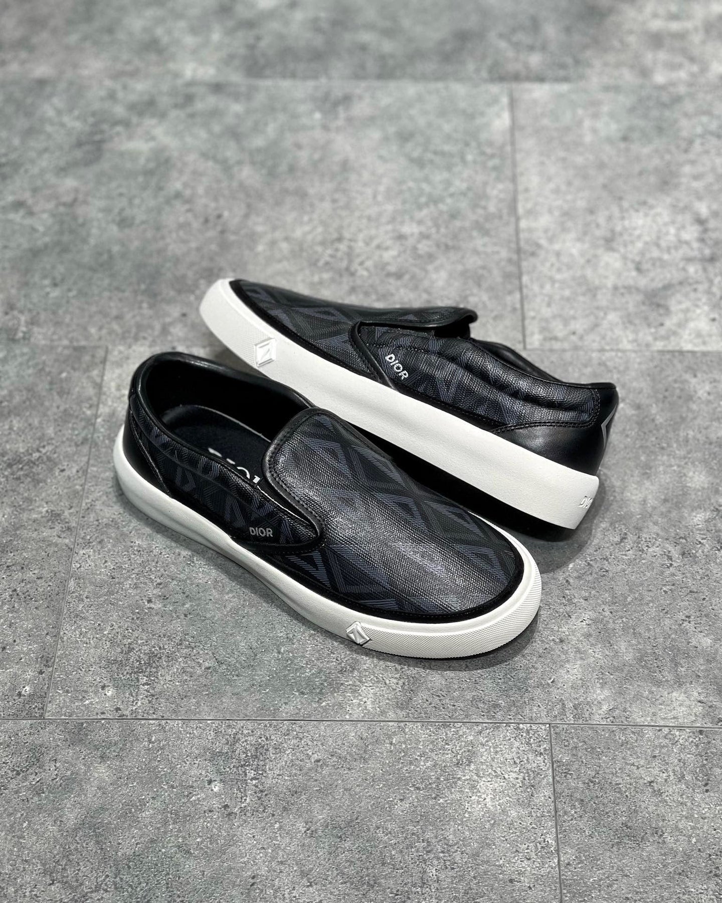 DIO Sneakers