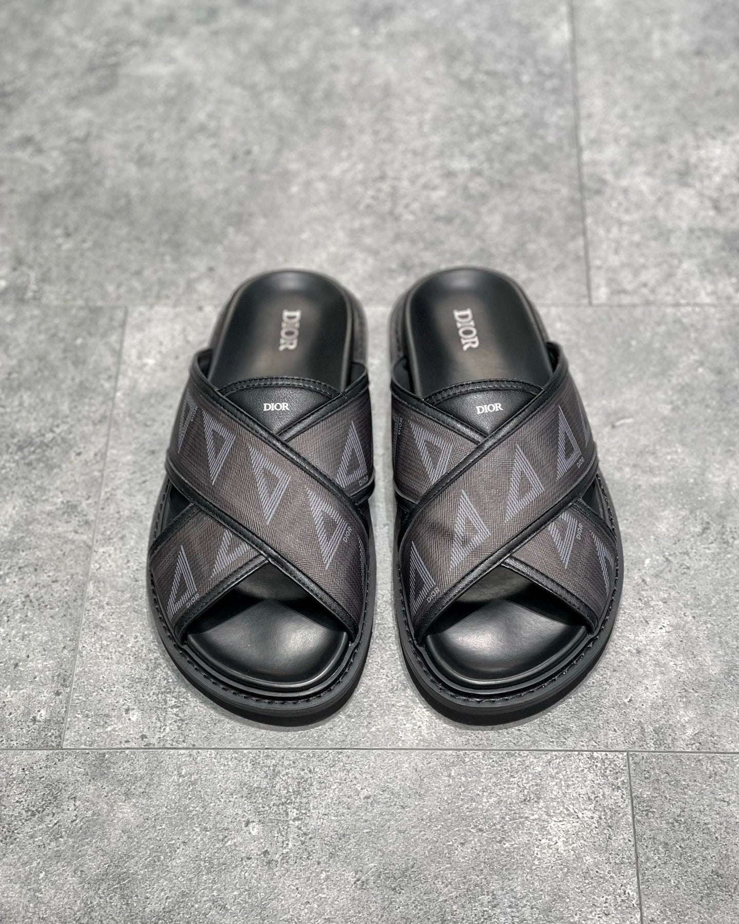 DIO Sneakers