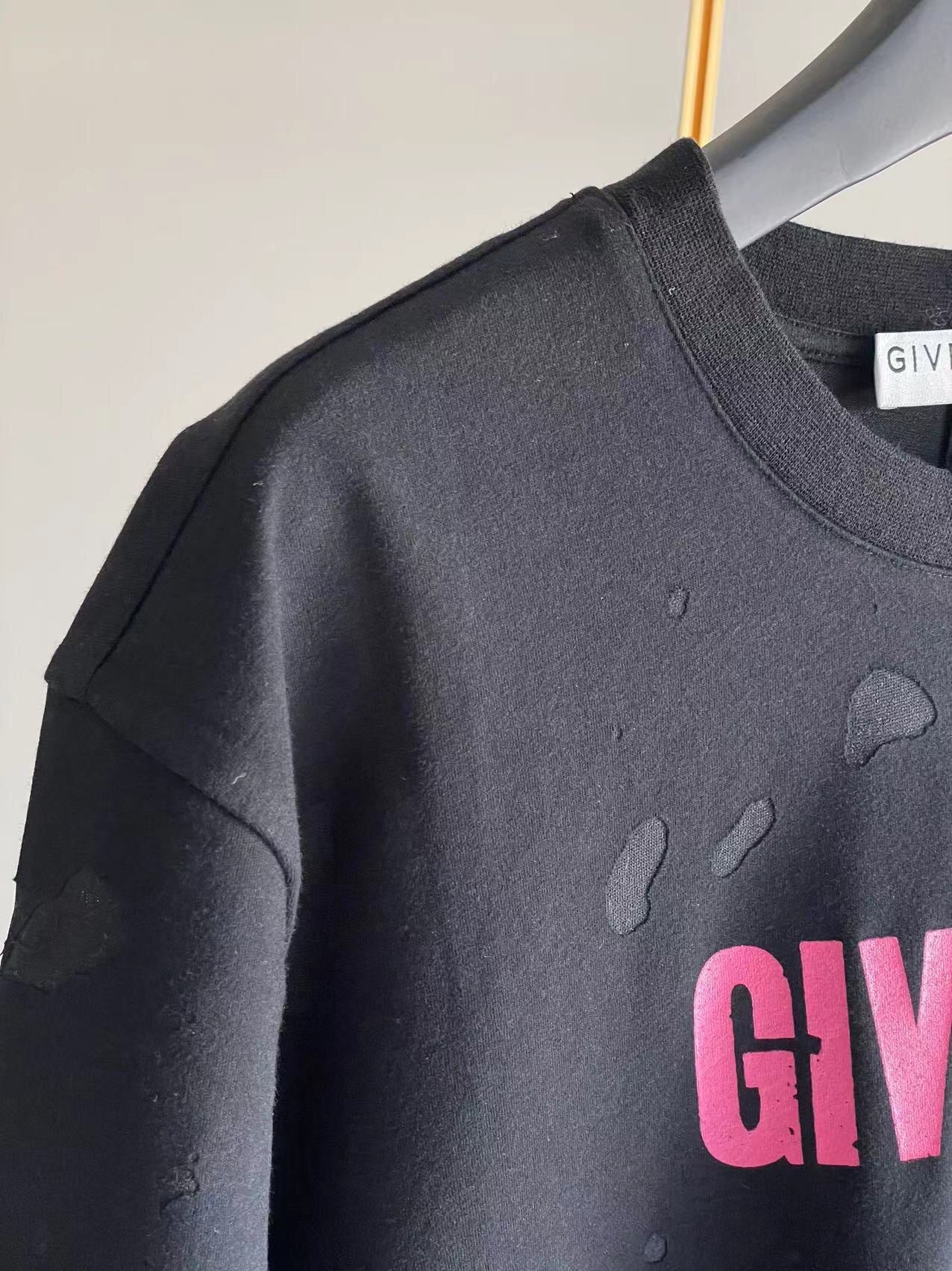Givenchy T-shirt