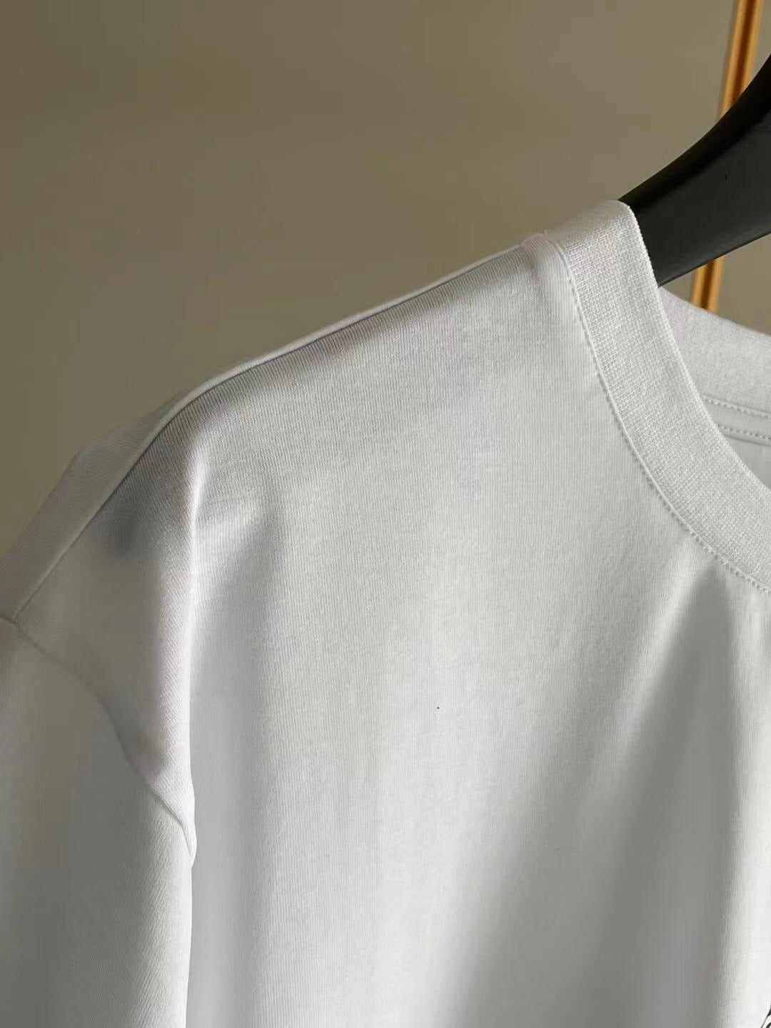Givenchy T-shirt
