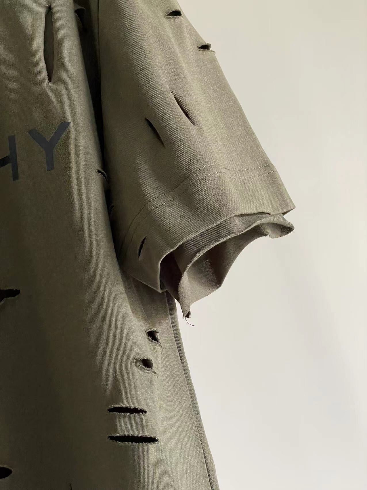 Givenchy T-shirt