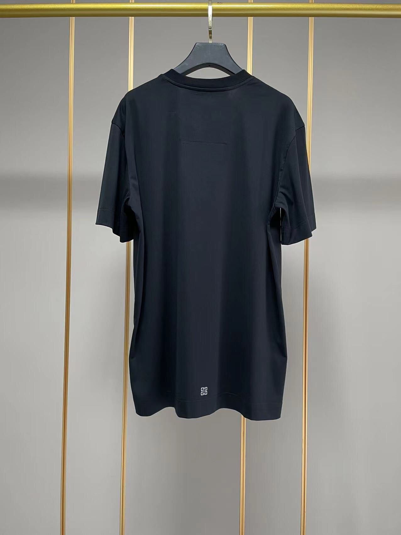 Givenchy T-shirt