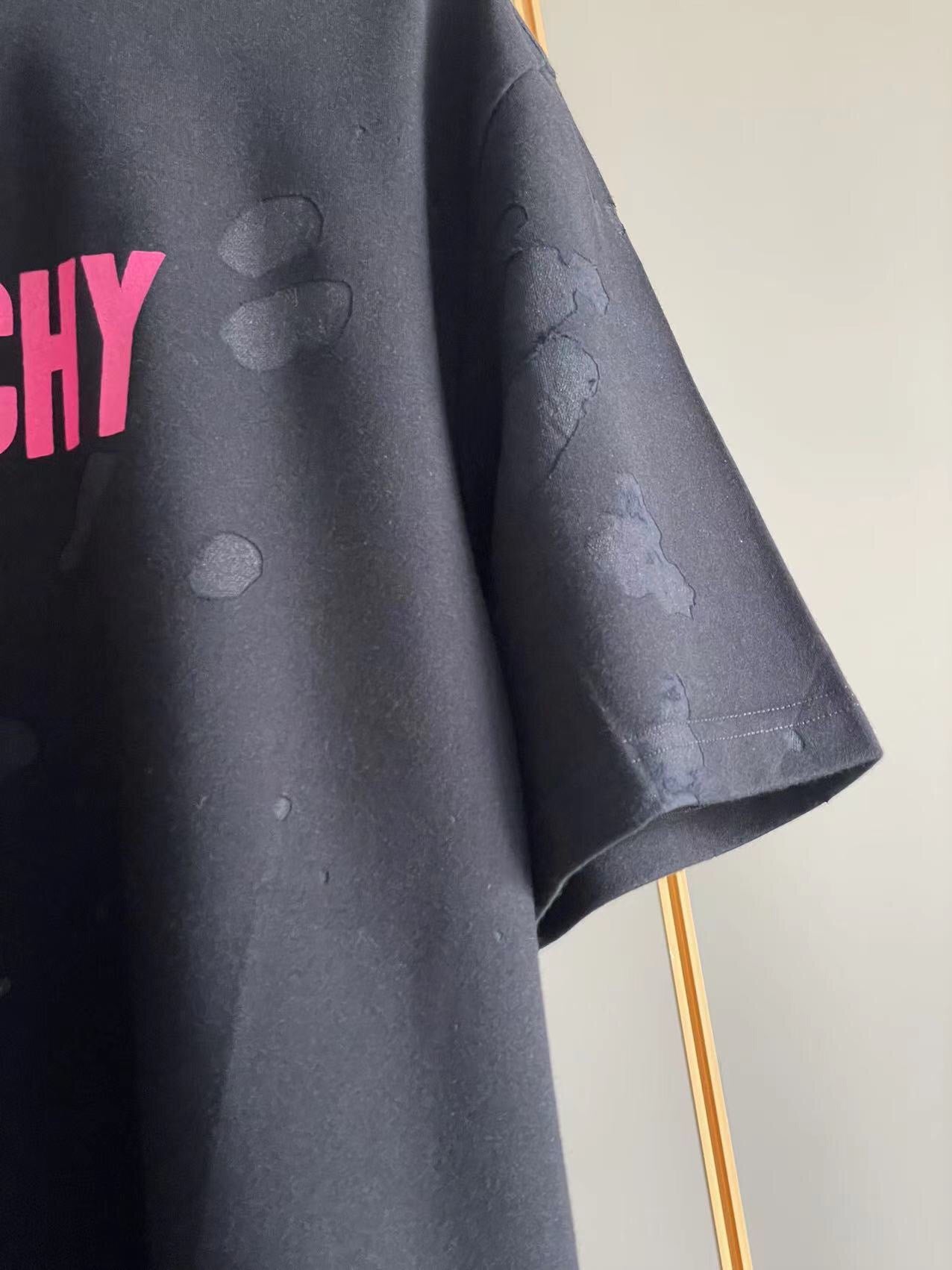 Givenchy T-shirt
