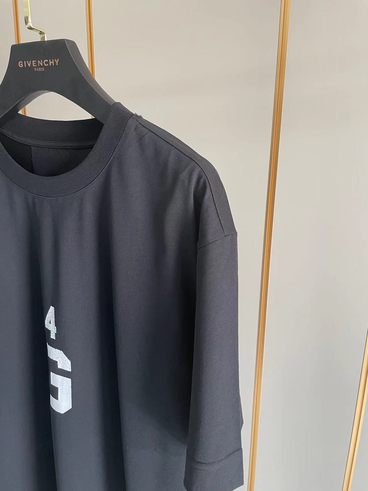 Givenchy T-shirt