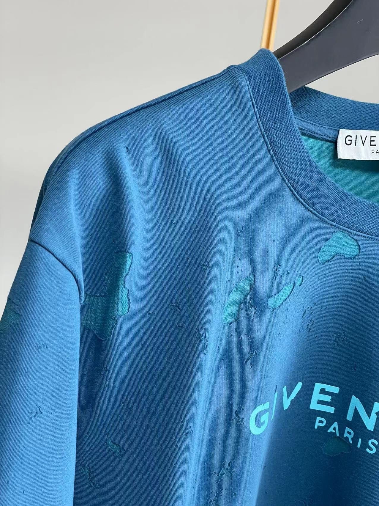 Givenchy T-shirt