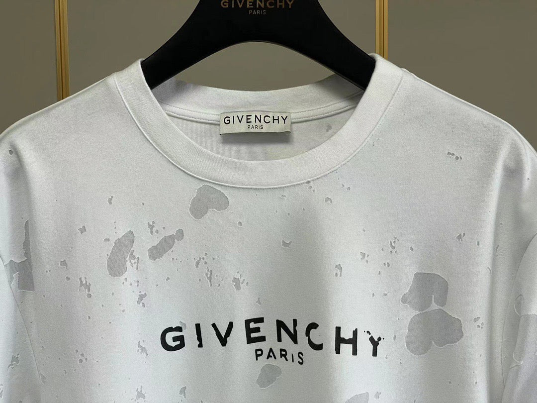 Givenchy T-shirt