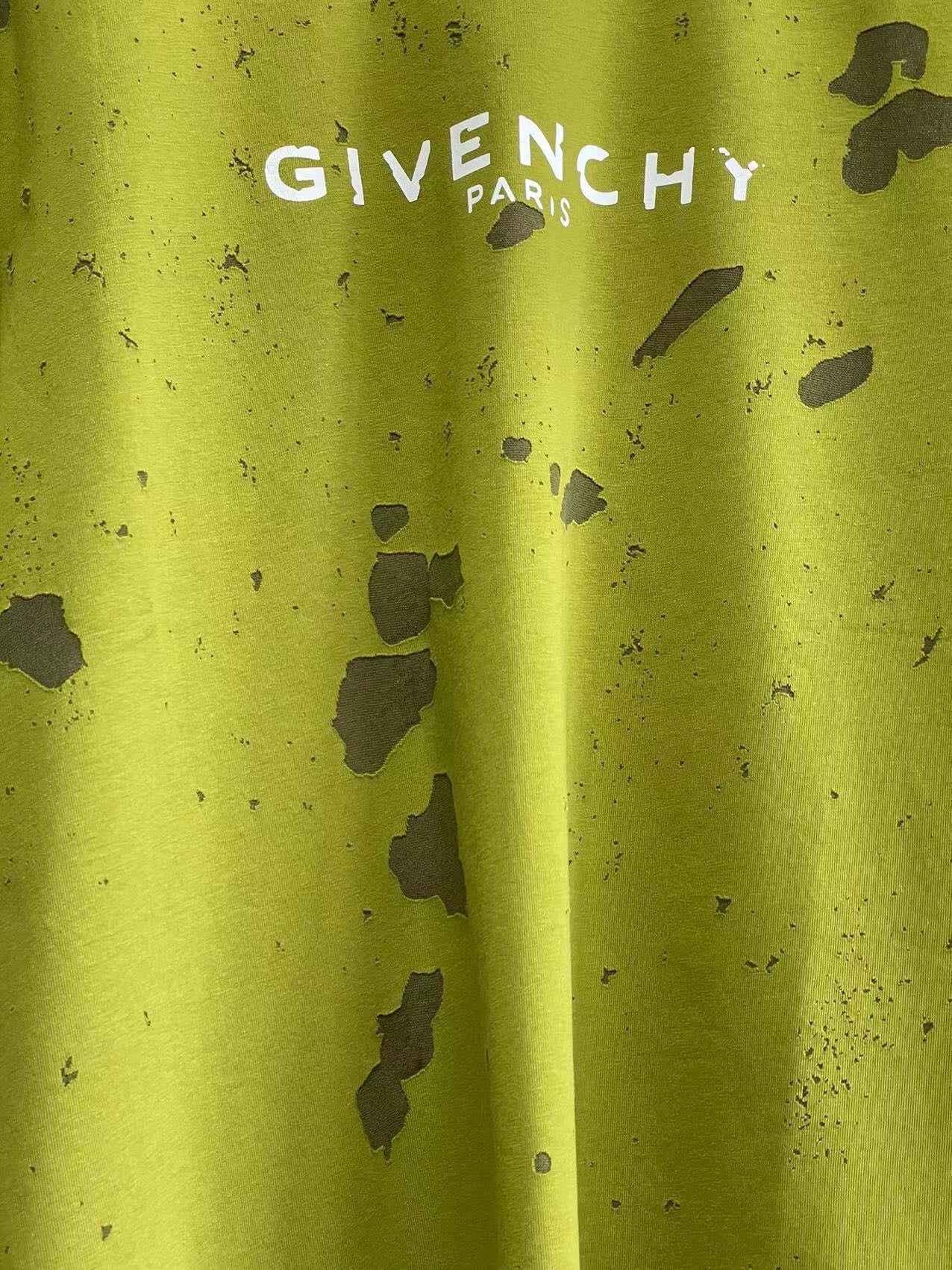 Givenchy T-shirt