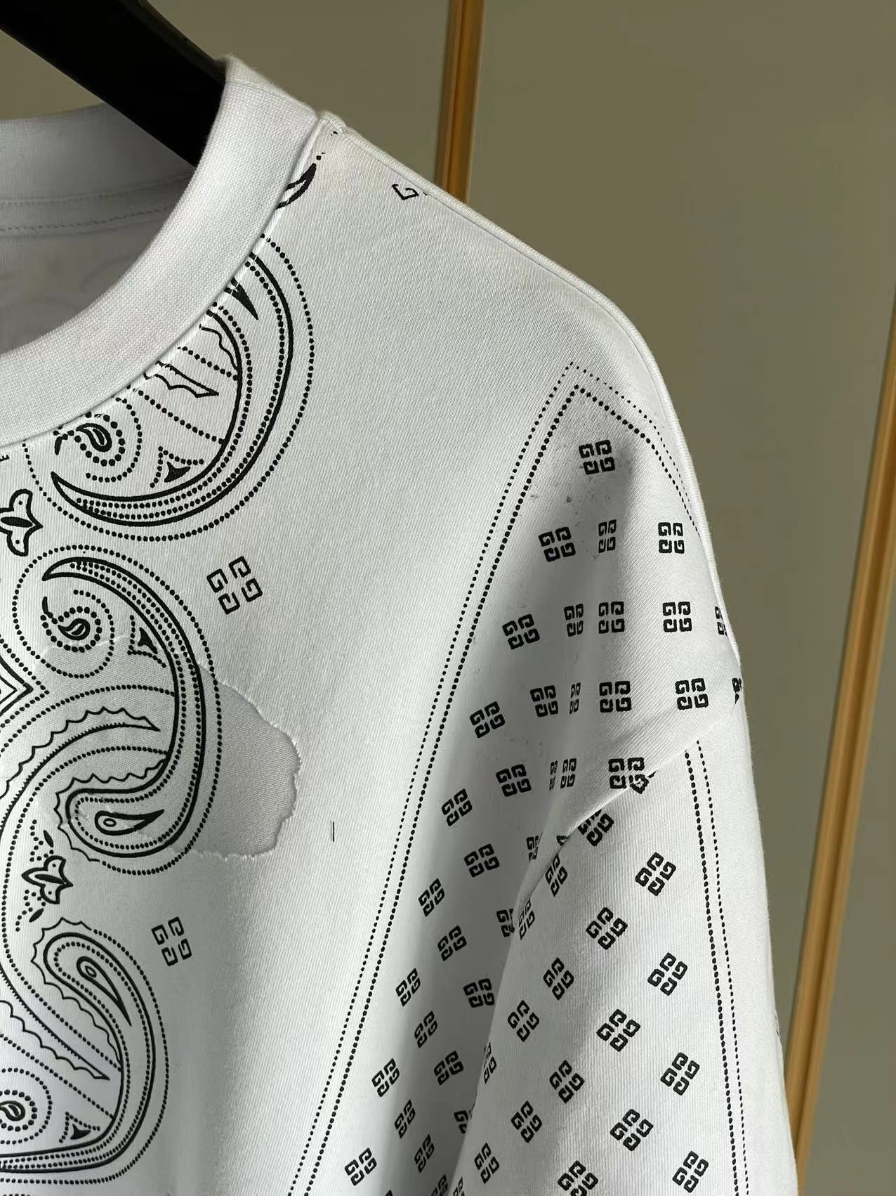 Givenchy T-shirt