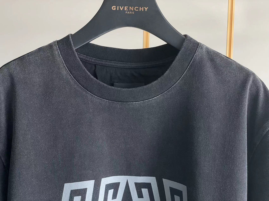 Givenchy T-shirt
