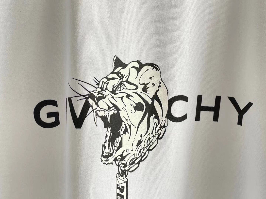 Givenchy T-shirt