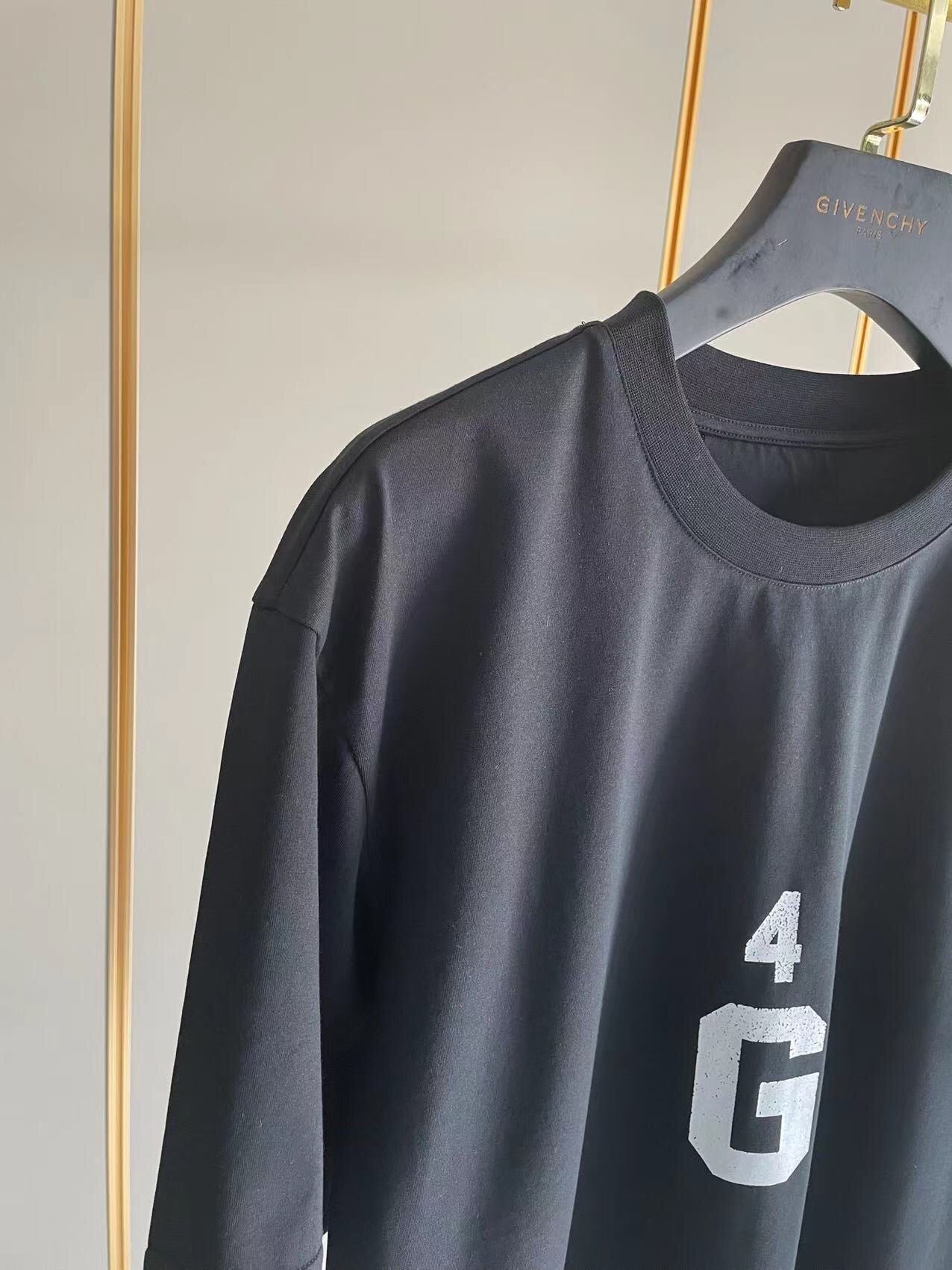Givenchy T-shirt