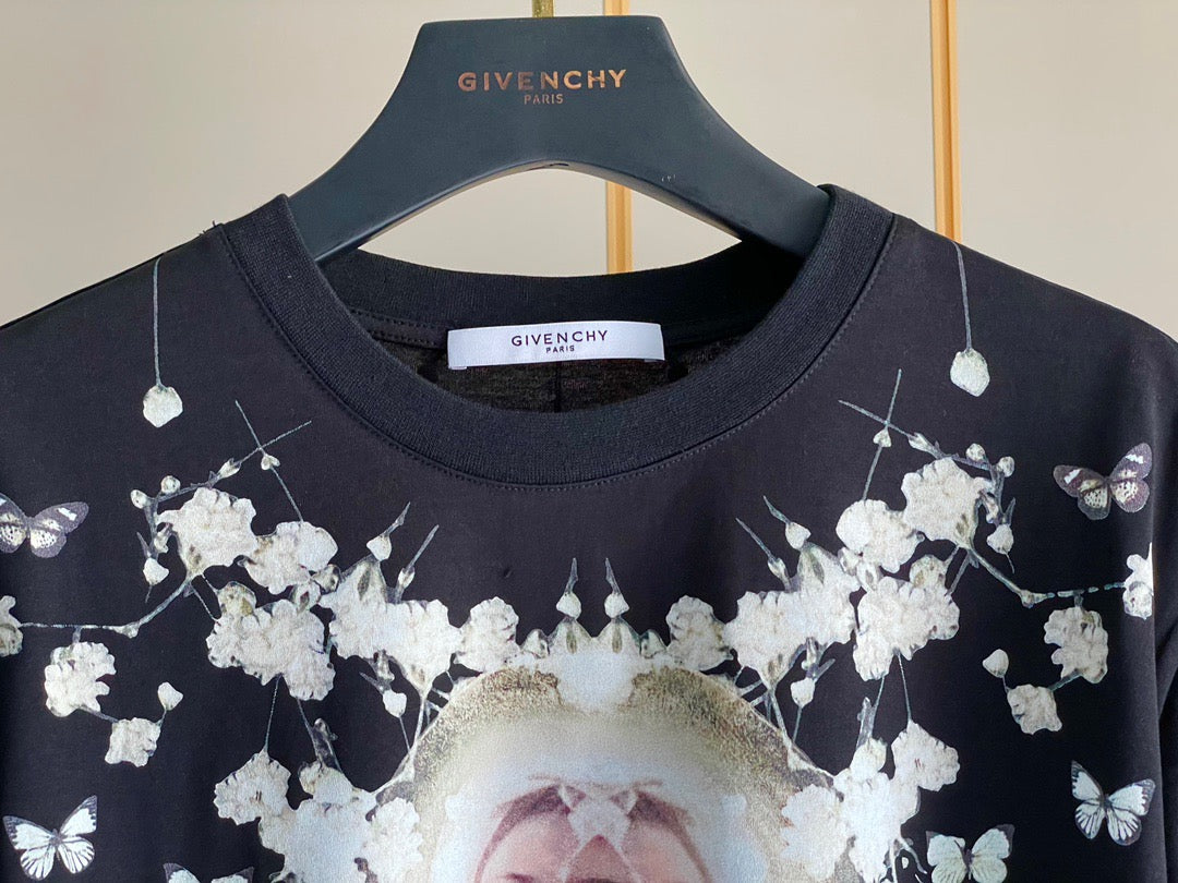 Givenchy T-shirt