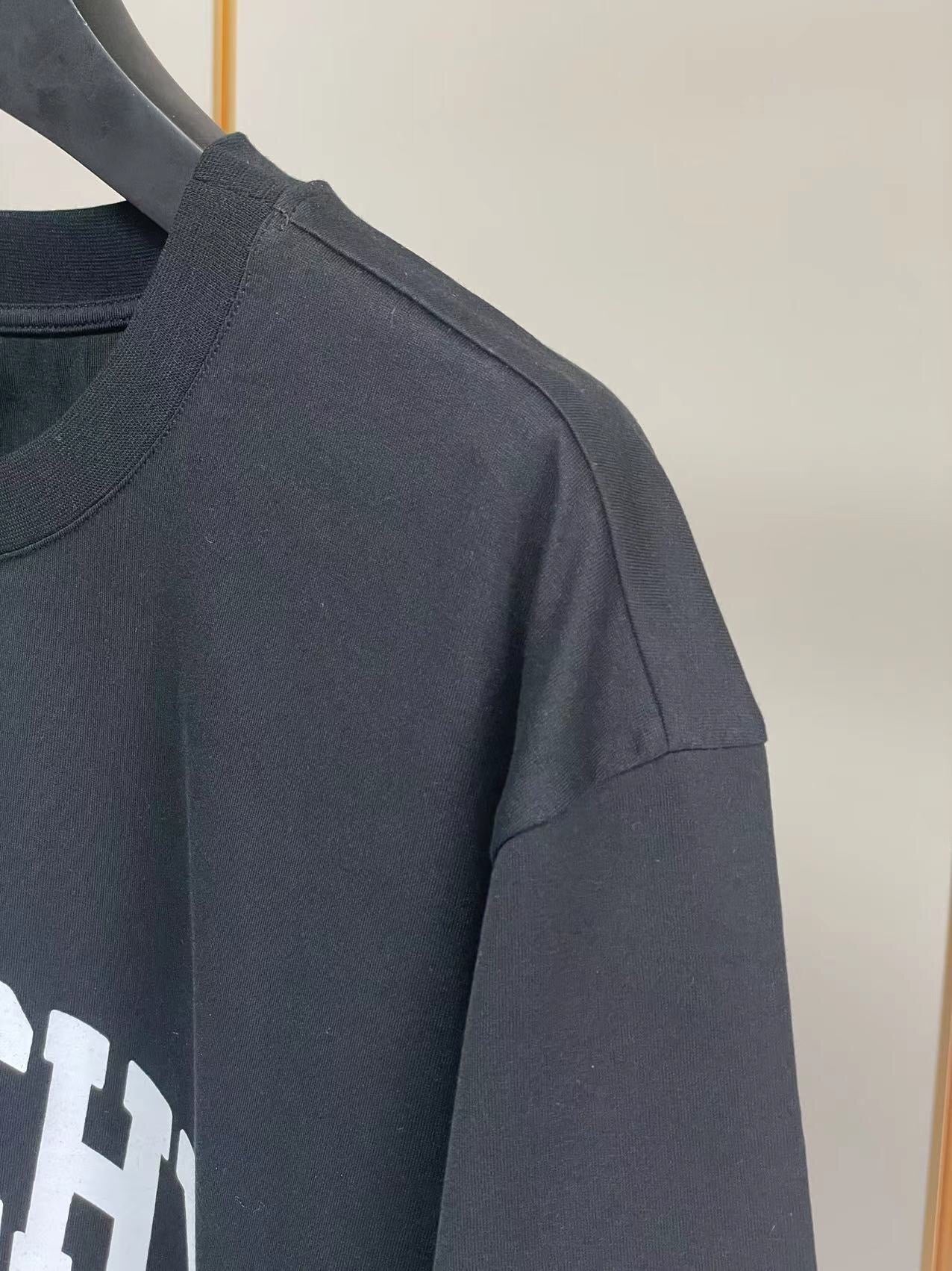 Givenchy T-shirt
