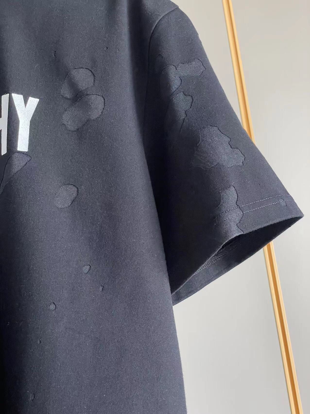 Givenchy T-shirt
