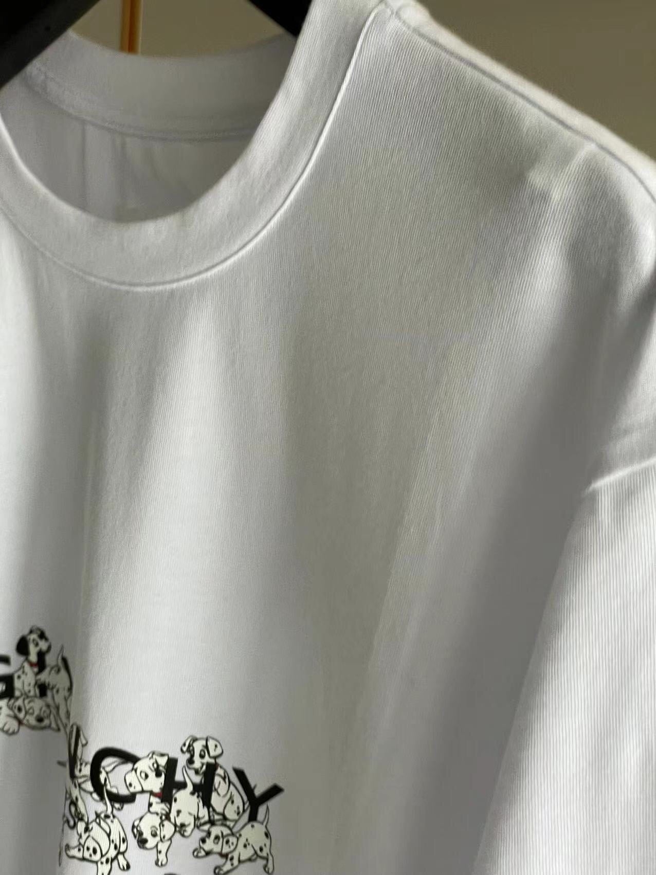 Givenchy T-shirt