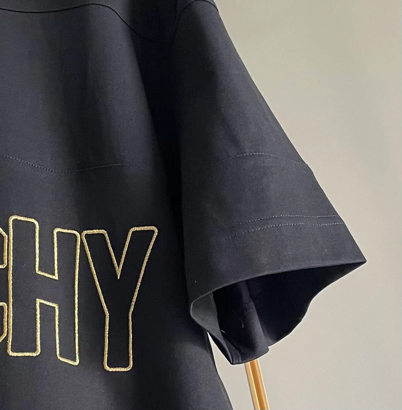 Givenchy T-shirt