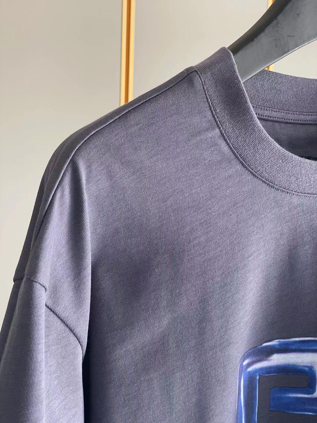Givenchy T-shirt