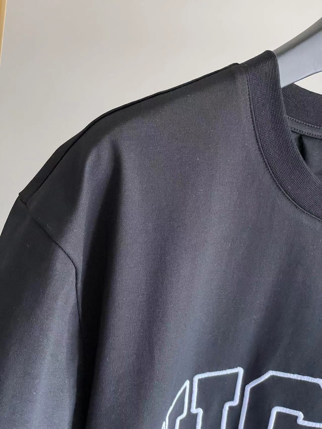 Givenchy T-shirt