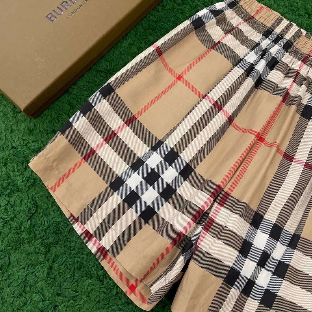 Burberry Short Pants