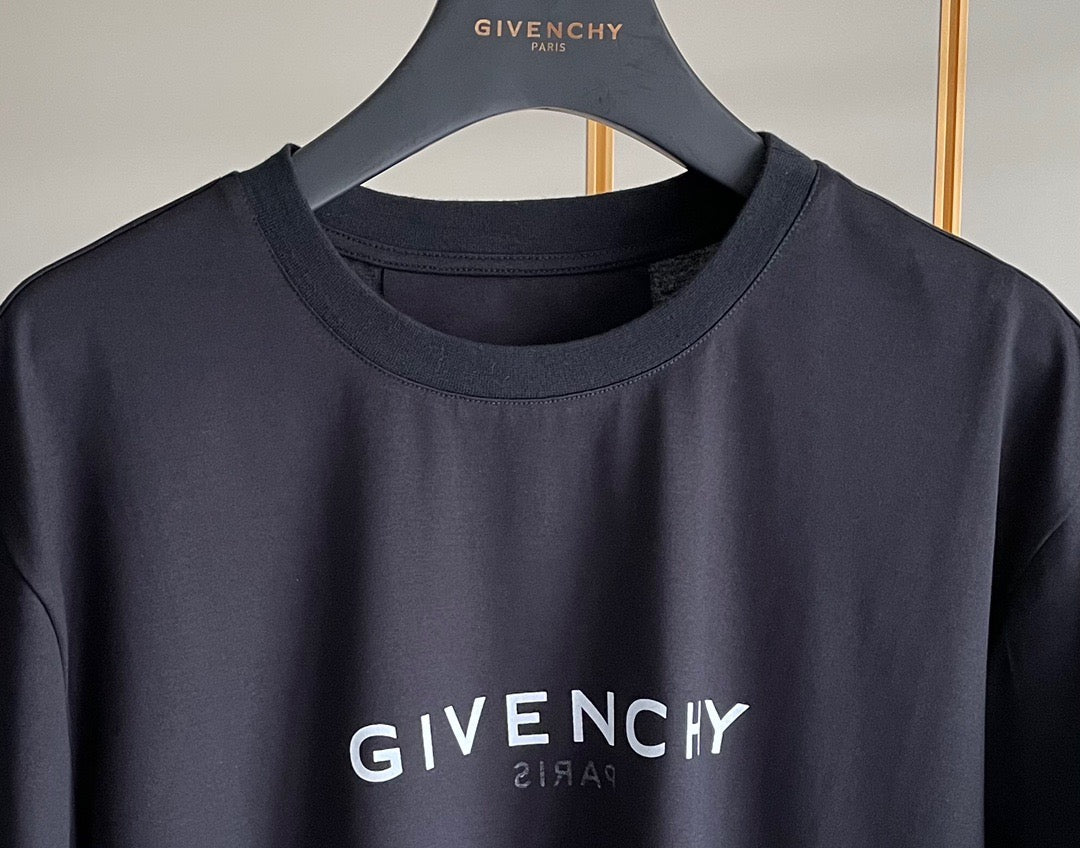 Givenchy T-shirt