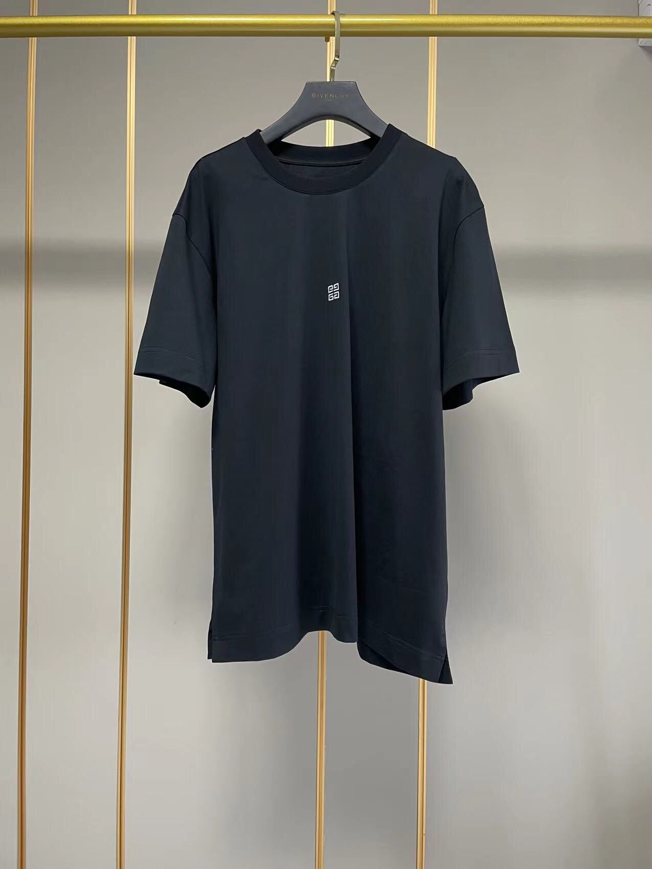 Givenchy T-shirt