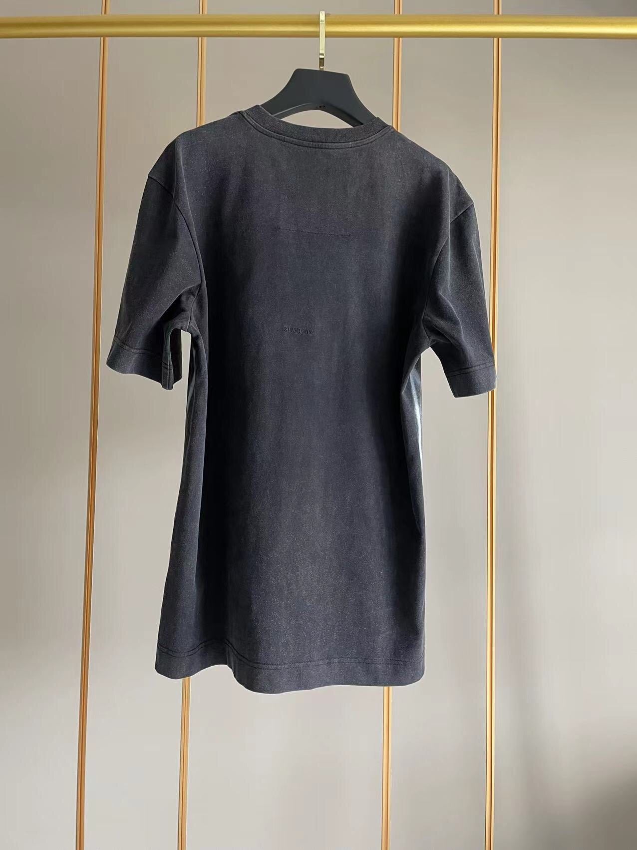Givenchy T-shirt