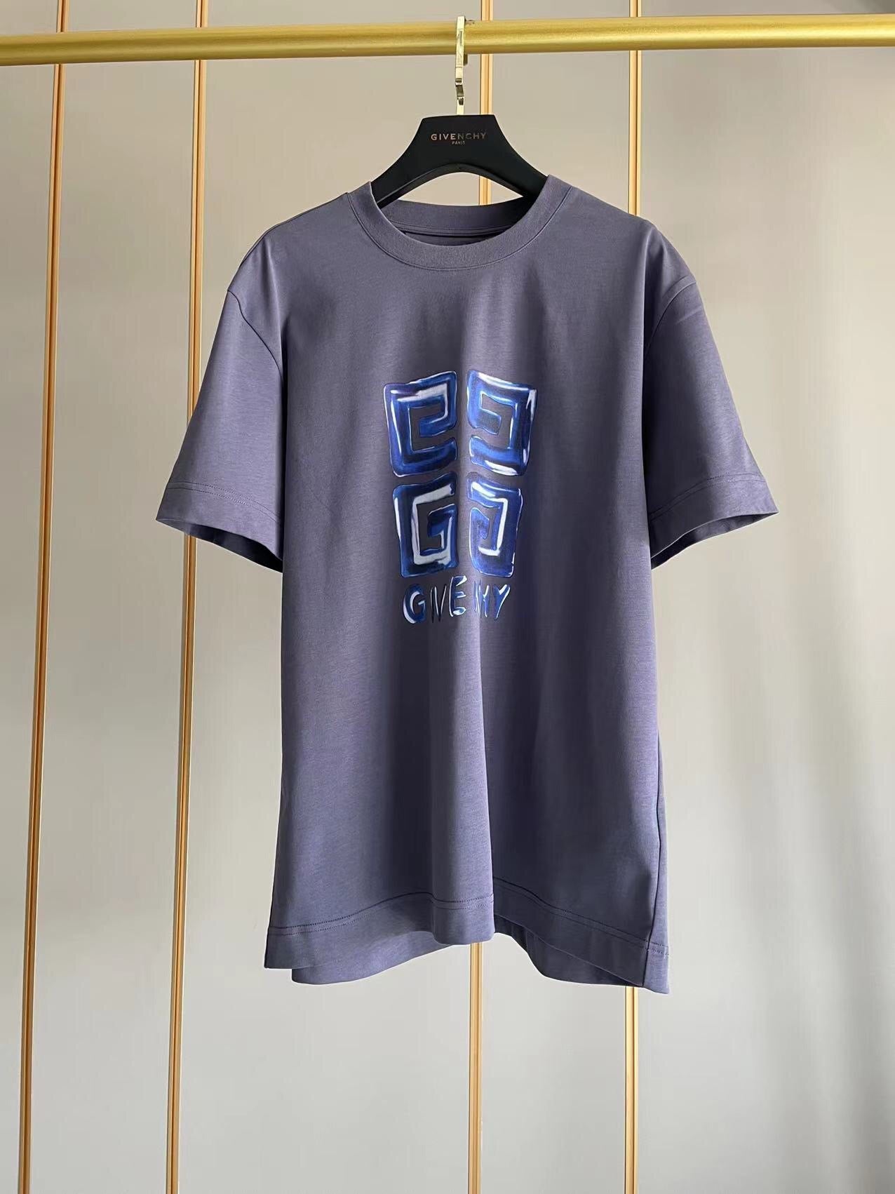 Givenchy T-shirt
