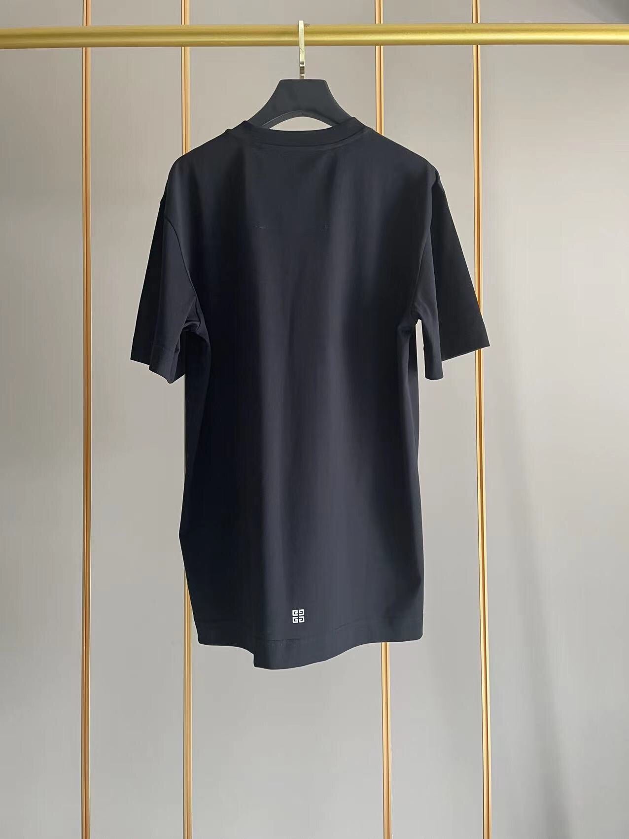 Givenchy T-shirt