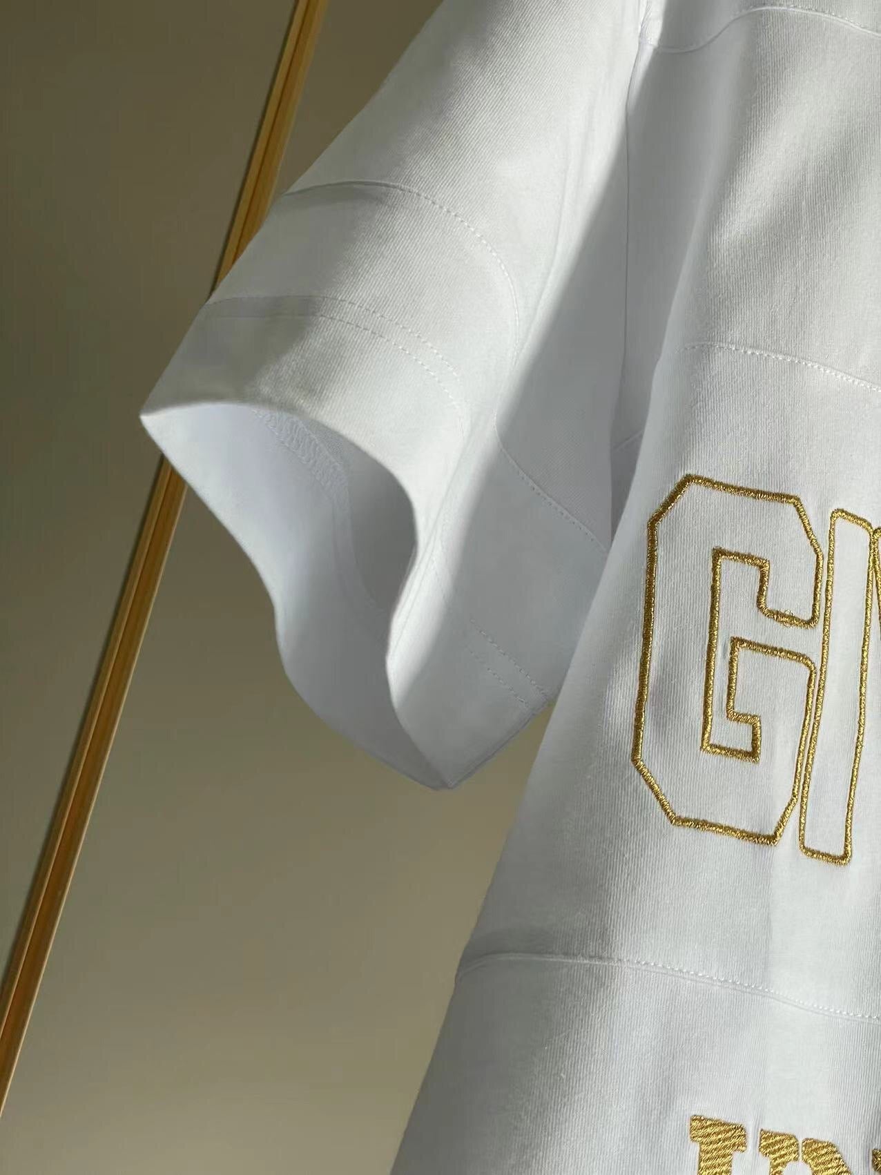Givenchy T-shirt
