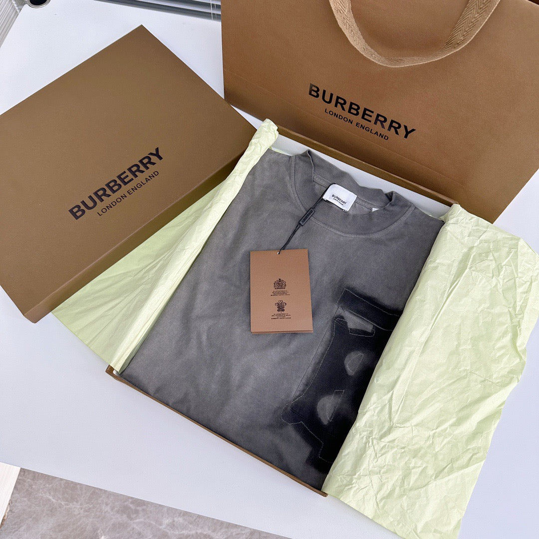 Burberry T-shirt