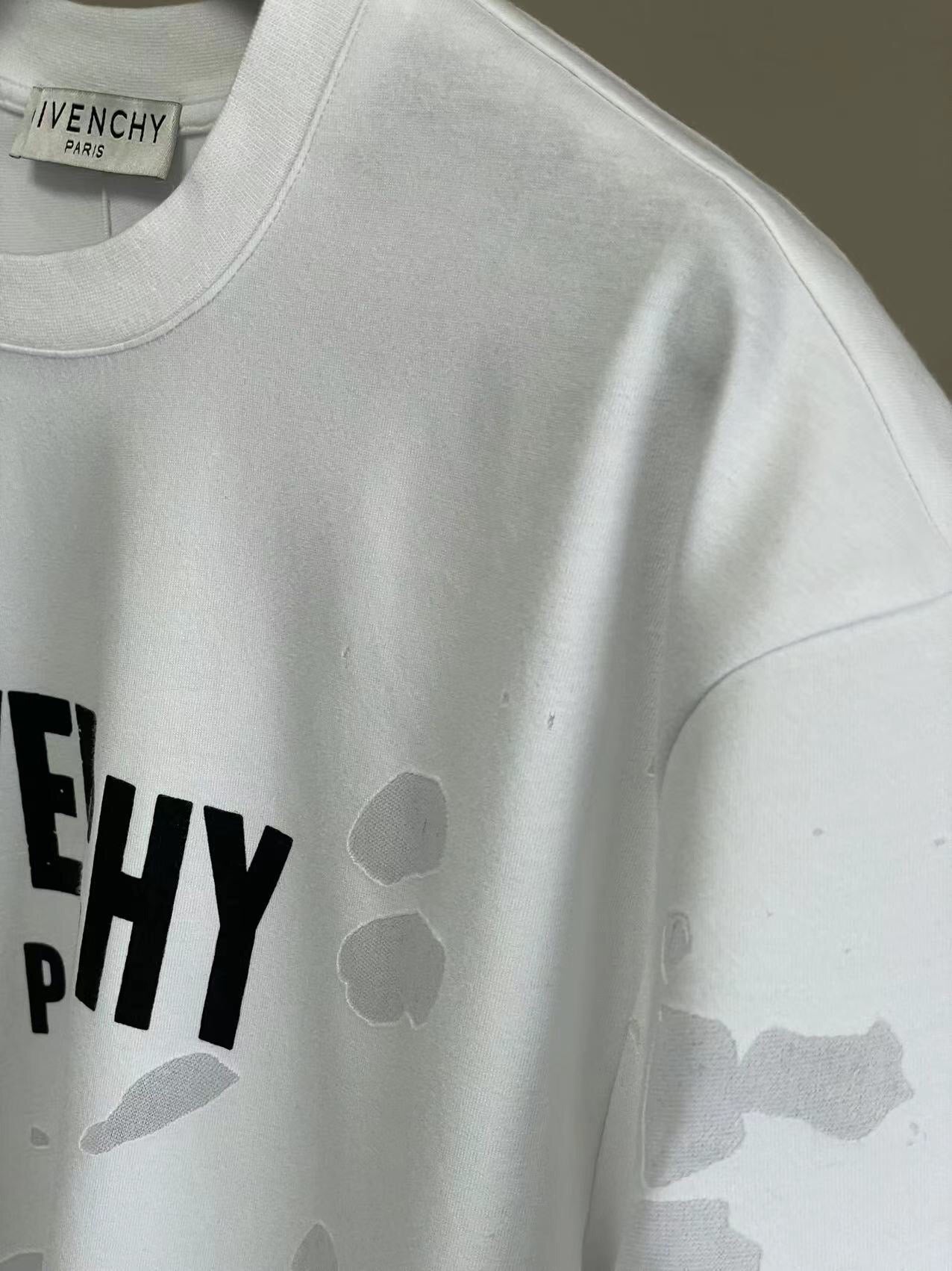 Givenchy T-shirt