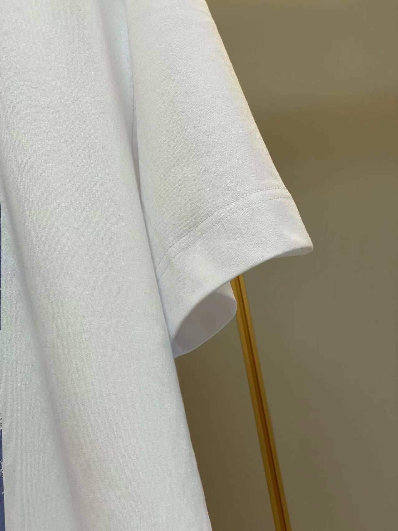 Givenchy T-shirt