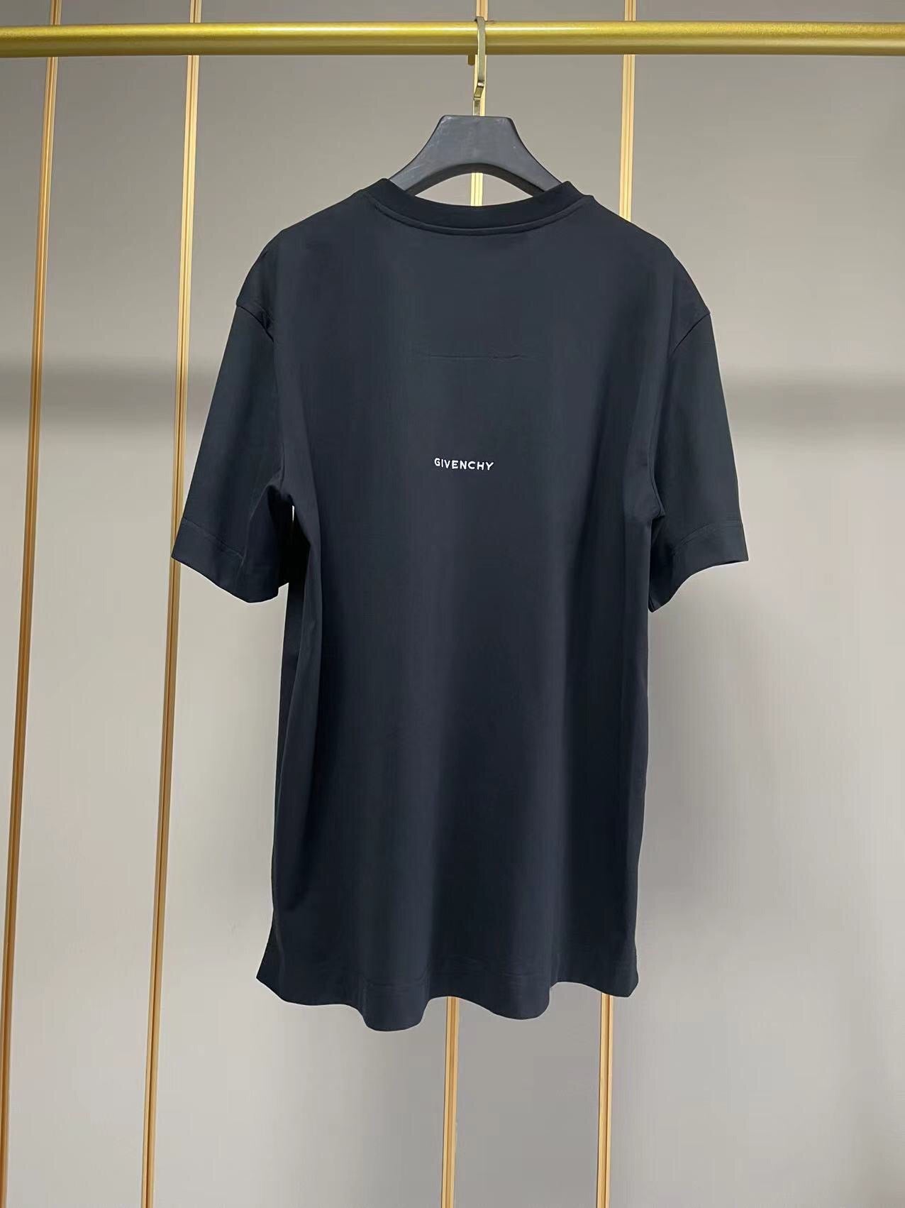 Givenchy T-shirt