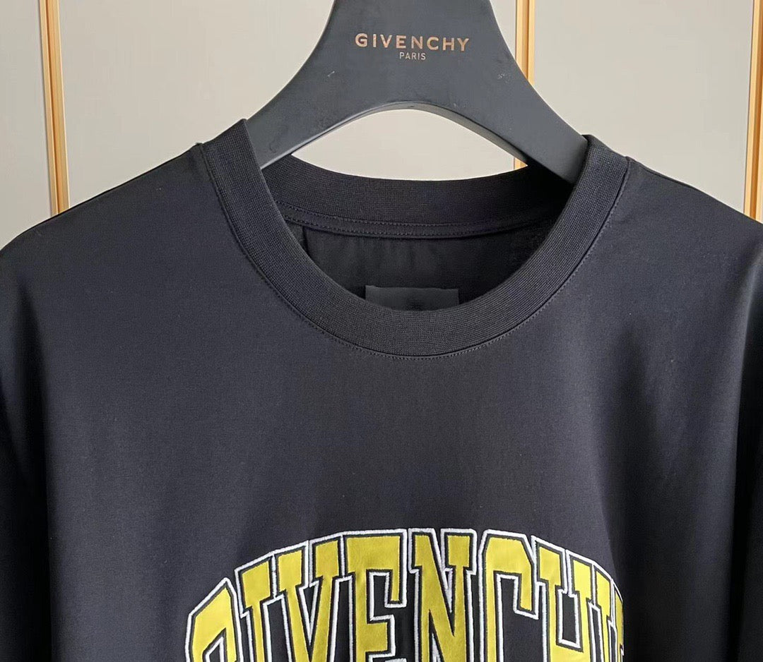 Givenchy T-shirt