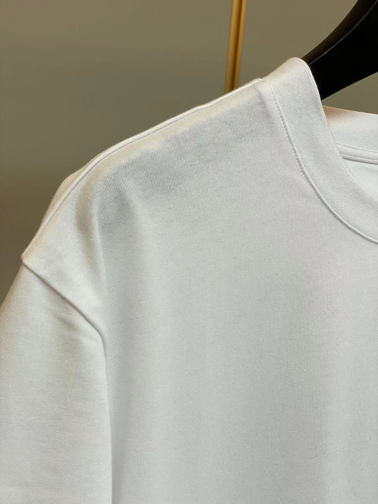 Givenchy T-shirt