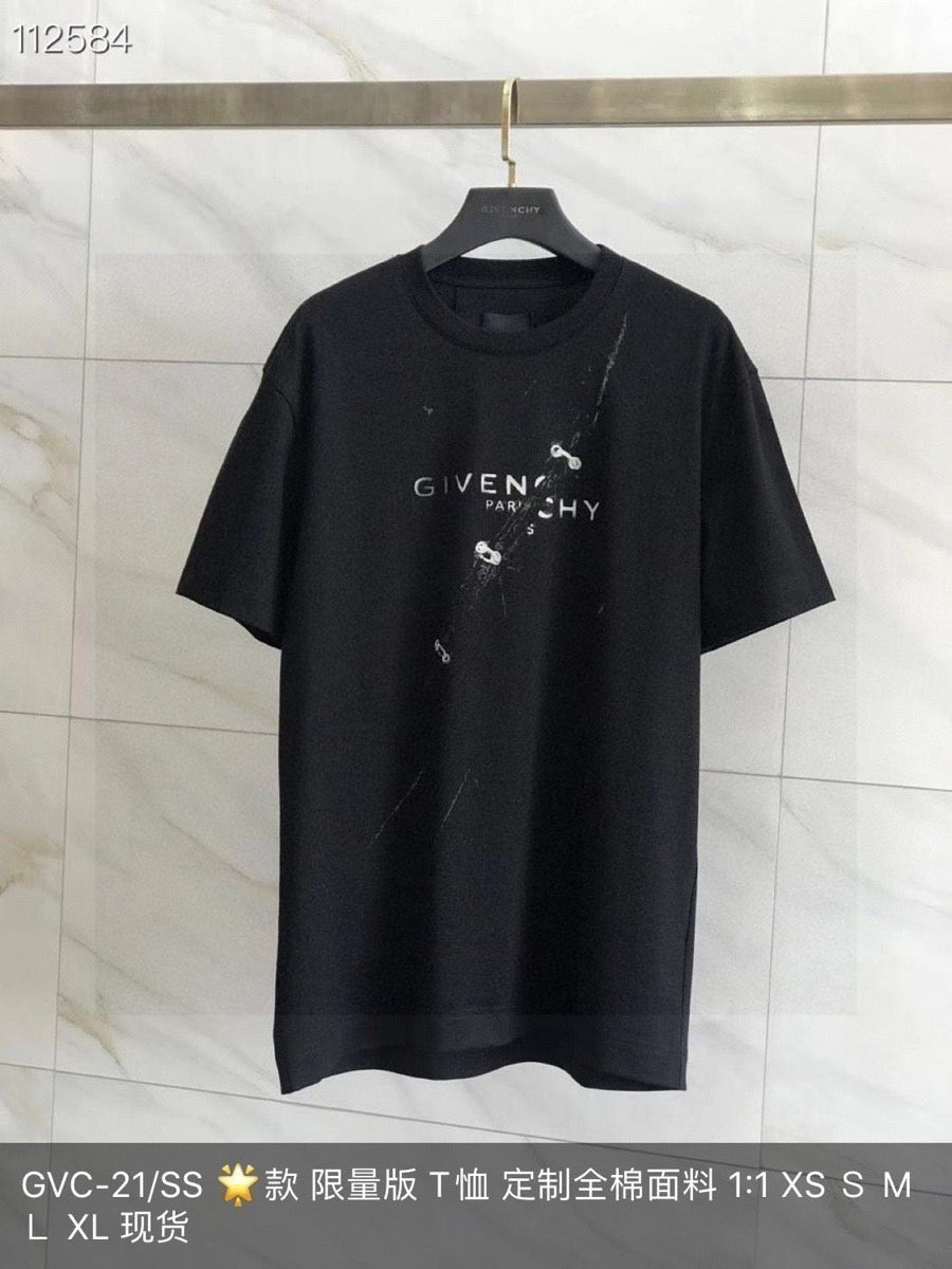 Givenchy T-shirt