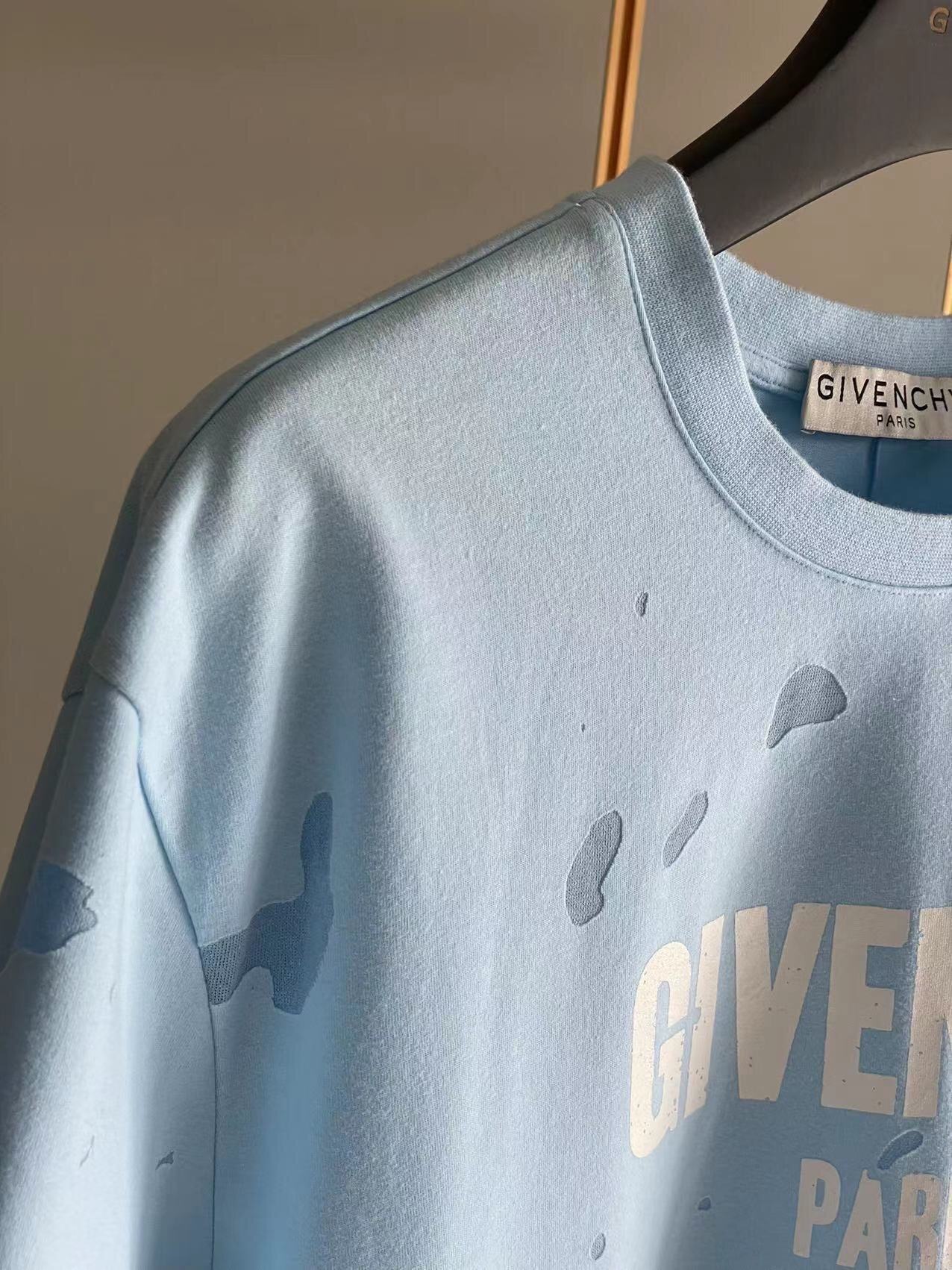 Givenchy T-shirt