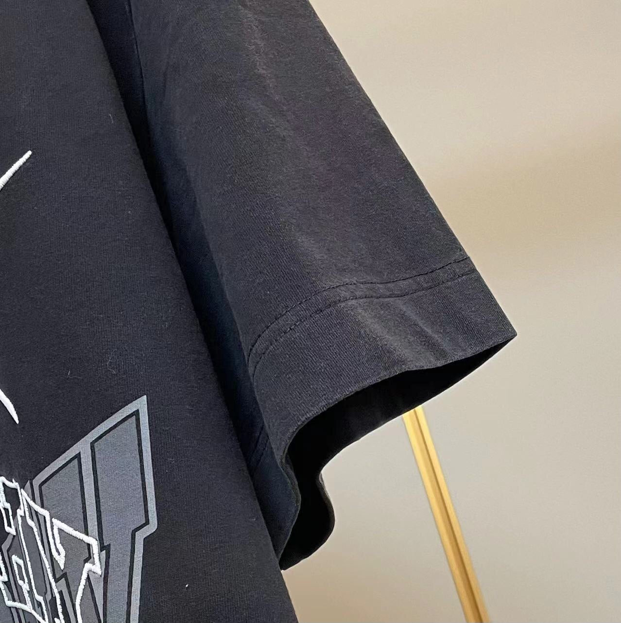 Givenchy T-shirt